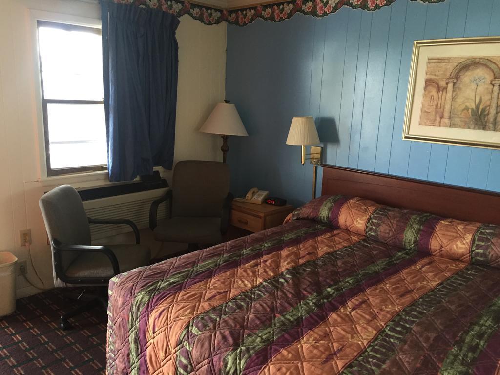 Rainbow Motel Montpelier エクステリア 写真