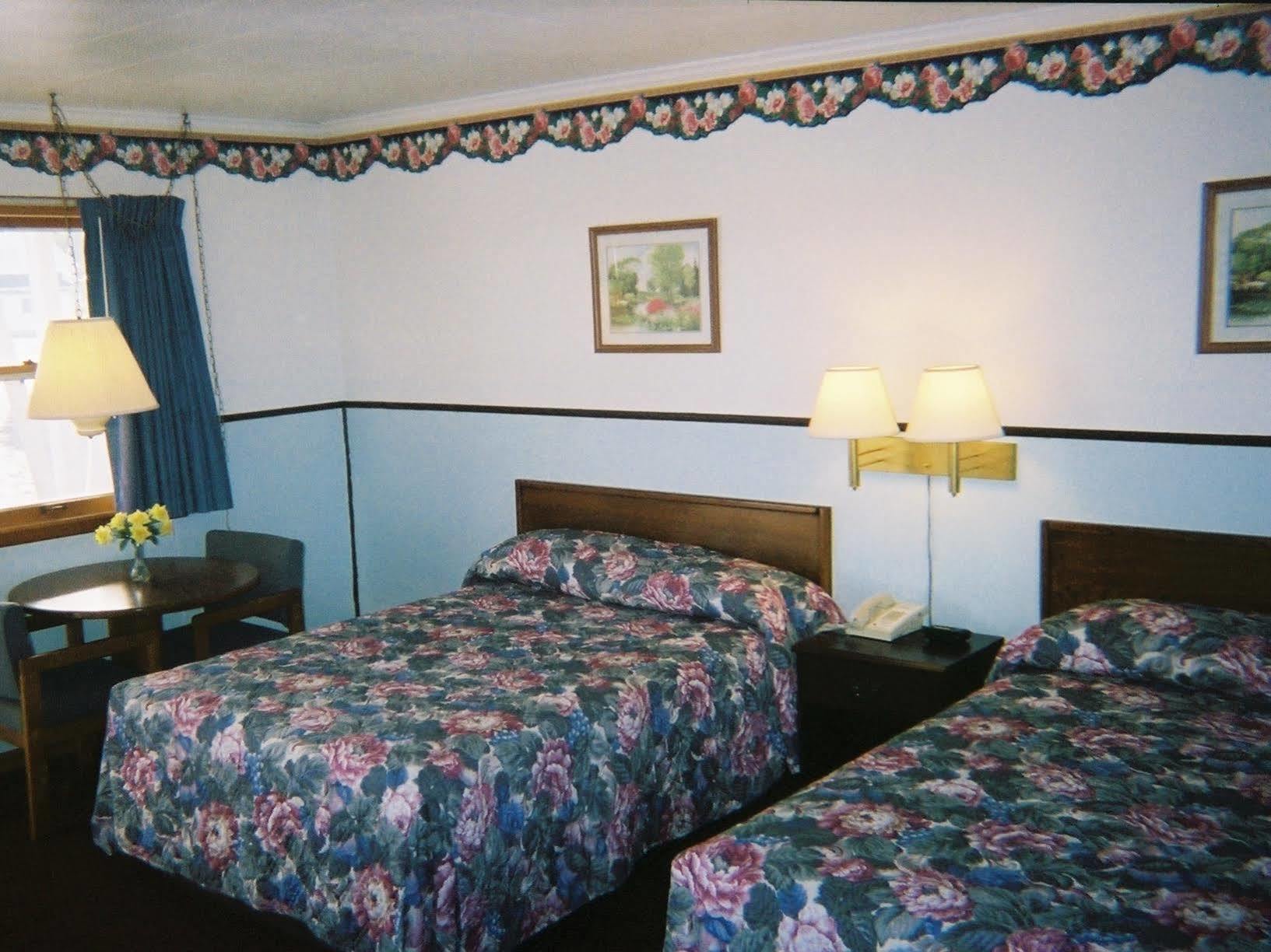 Rainbow Motel Montpelier エクステリア 写真